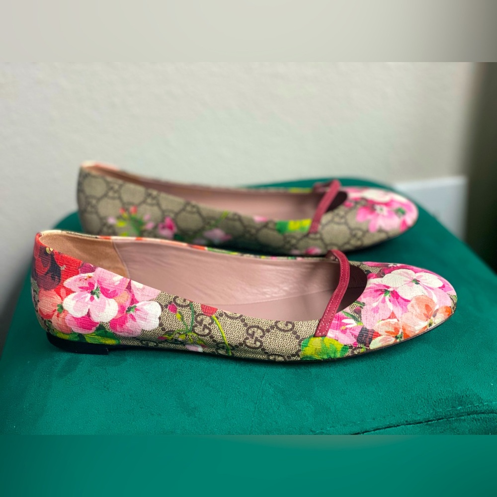 Gucci Floral Flats